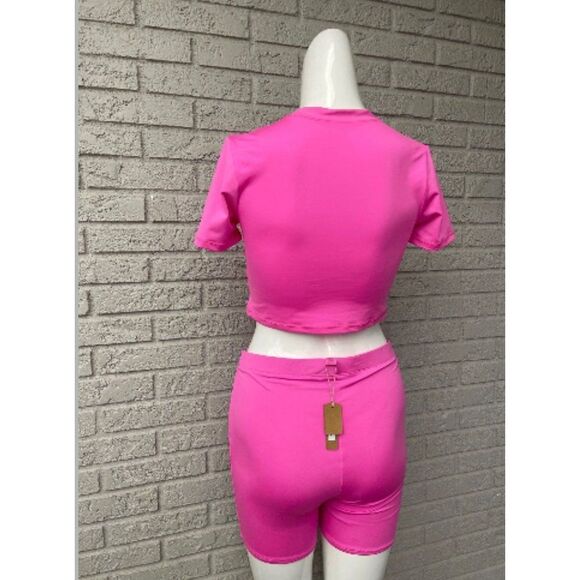 Skims Barbie Pink Top & Shorts Set Size M NWT - Picture 2 of 8